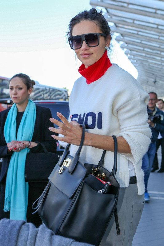 adriana-lima-at-nice-airport-05-18-2018-10