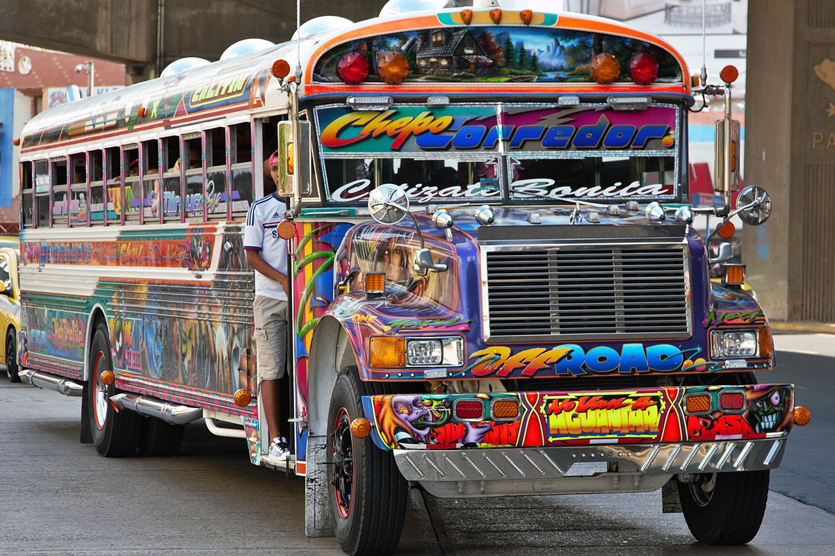 multi-bus-panama.jpg