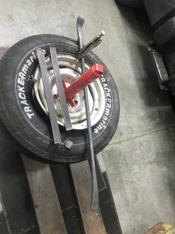 8B886427-0D0C-40E7-AC84-E7171D1A4D59