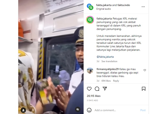Unggahan video viral yang menunjukkan sesama penumpang KRL terlibat cekcok akibat bersenggolan di dalam kereta. Untuk meredam kemaran, akhirnya salah seorang penumpang yang terlibat cekcok turun dari kereta.