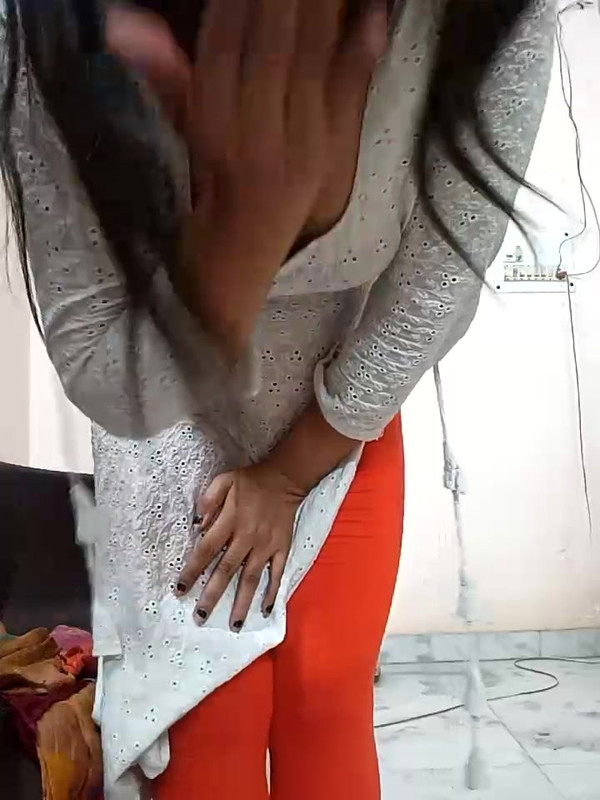 Anamika_2423128548_000011