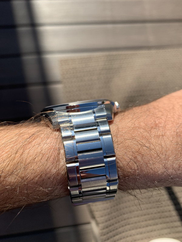 D80FD5F9-49EB-4B1C-99FD-938772AB28D2