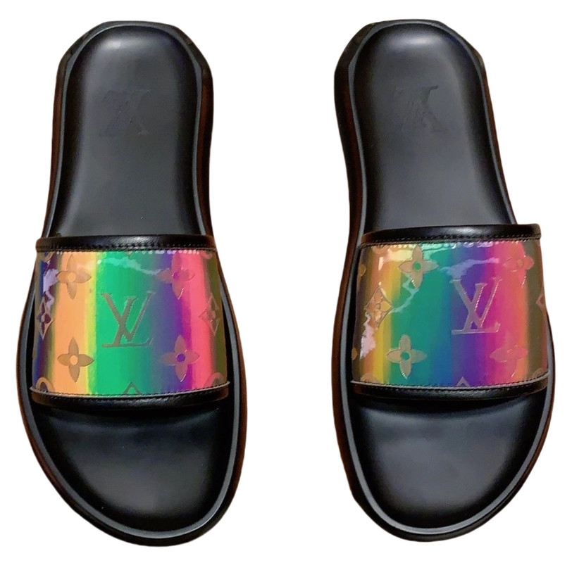 Louis Vuitton Slippers
