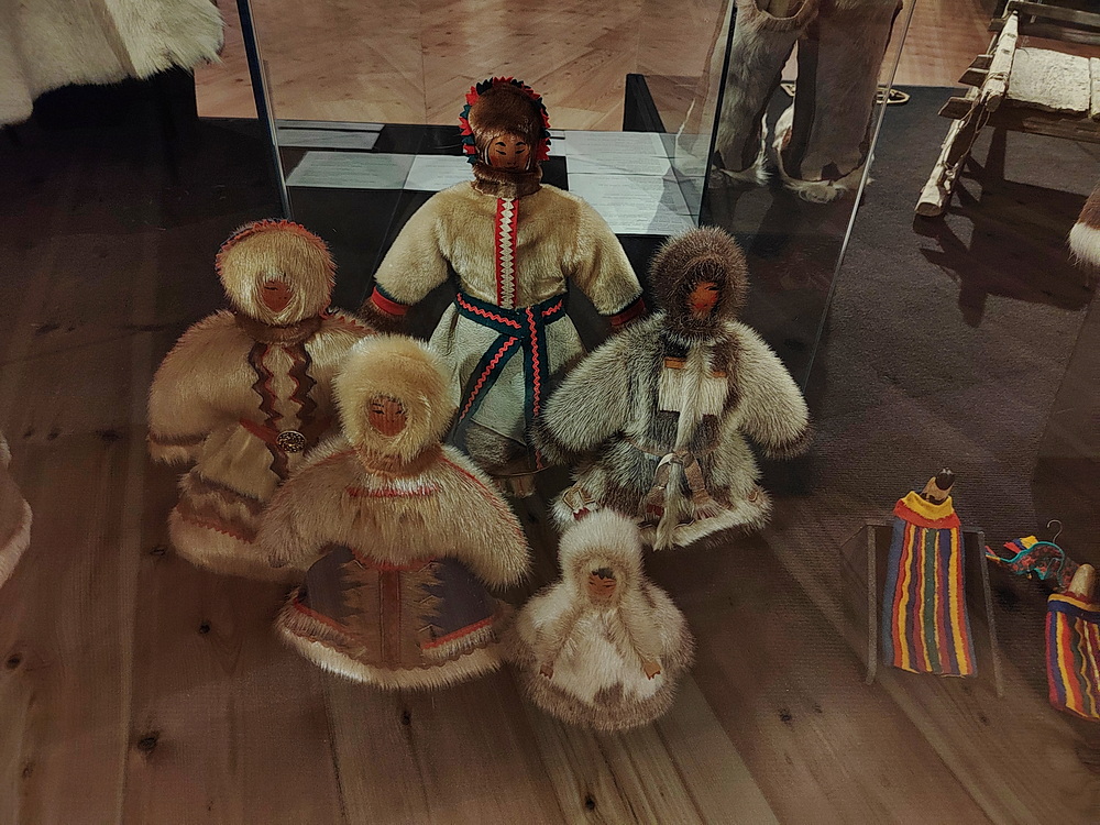 https://i.postimg.cc/x1s5kb3f/3.jpg
