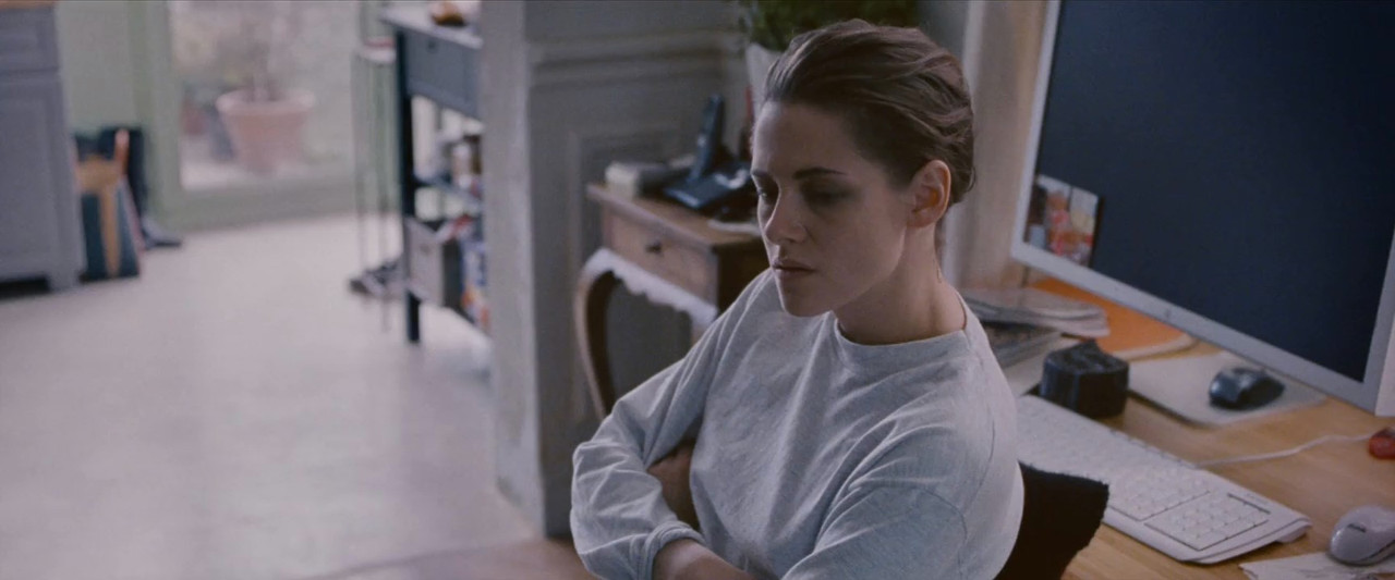 Personal Shopper 2016 BluRay [Hindi + English] 480p, 720p ESub Screenshot