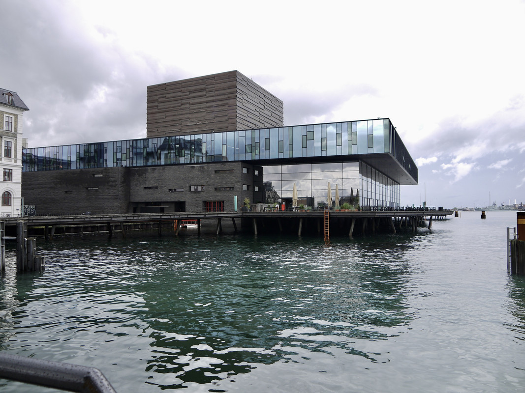 048728F1-6C87-490D-B616-D096C475918F_1_201_a