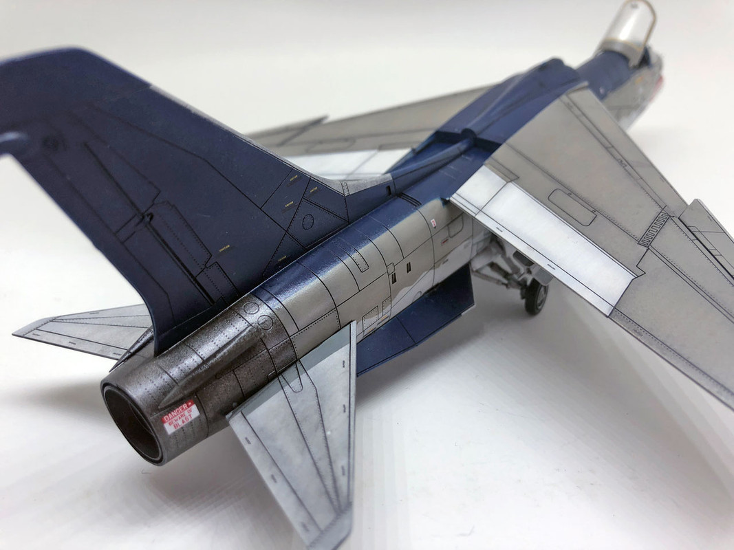F-8E-CRUSADER(SHIN BORIS)-FINAL07