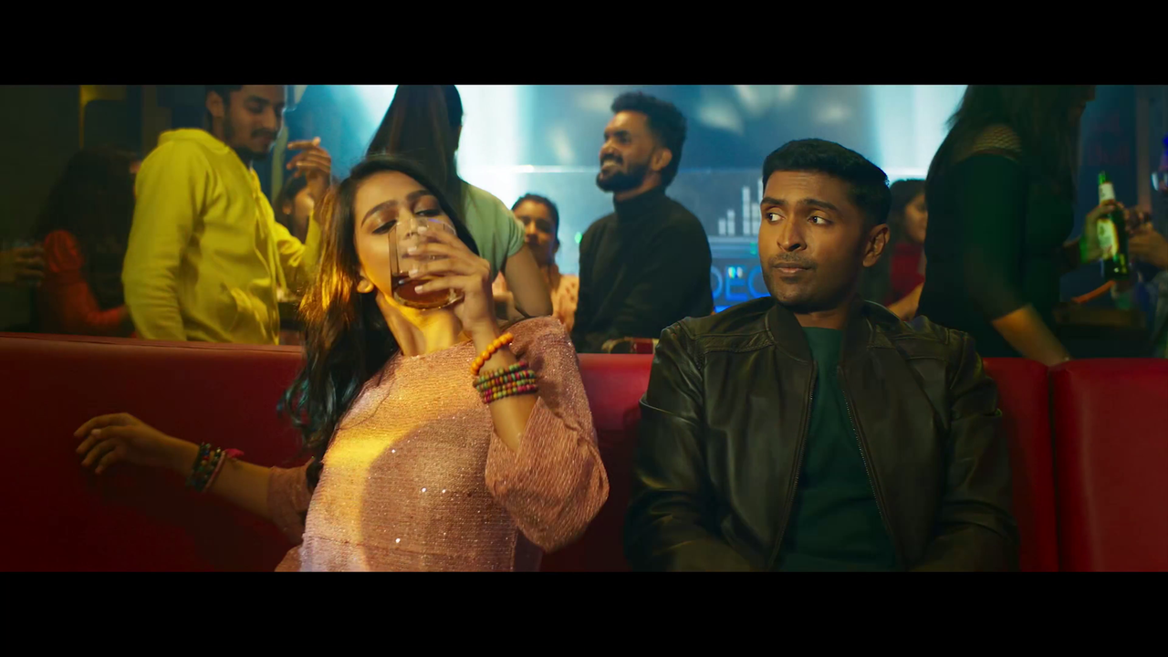 vlcsnap-2023-12-18-00h39m23s778