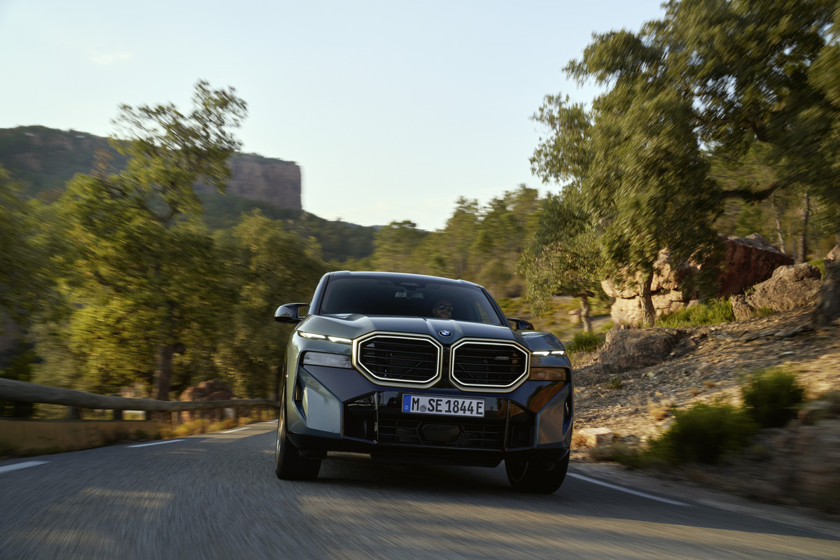 P90478653_highRes_the-first-ever-bmw-x