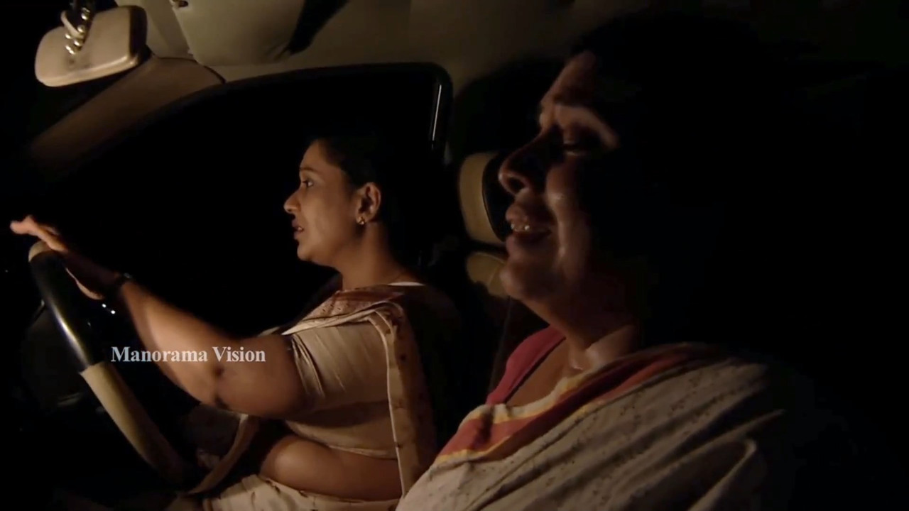 Mala Parvathi hot boobs.mkv_snapshot_00.08.470