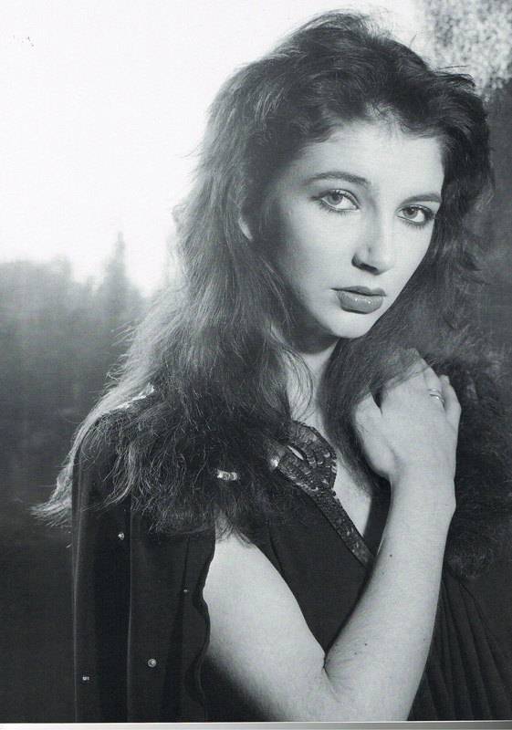 kate_bush_ma34