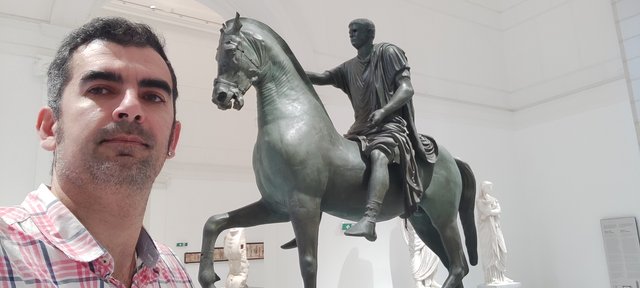 Roma-Nápoles-Roma, escapada cultural - Blogs de Italia - Nápoles, la caótica y desaliñada Nápoles (81)