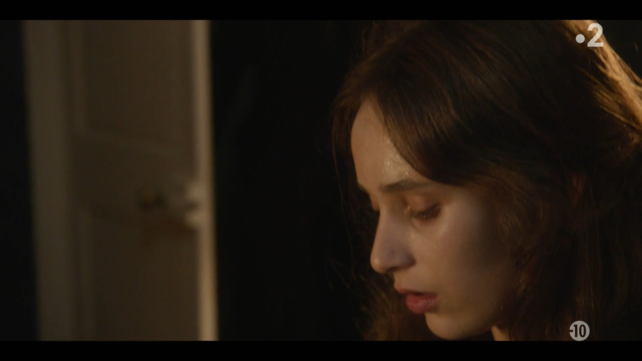 2021-12-13_21_05_Fr2_Emma-Bovary.mp4_snapshot_01.42.40.171