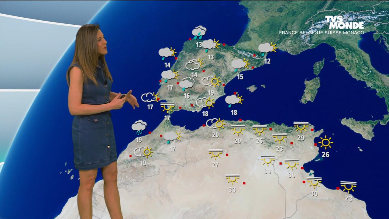 Daniela Prepeliuc TV5 220422.mp4_snapshot_01.59_[2022.04.22_18.45.29]
