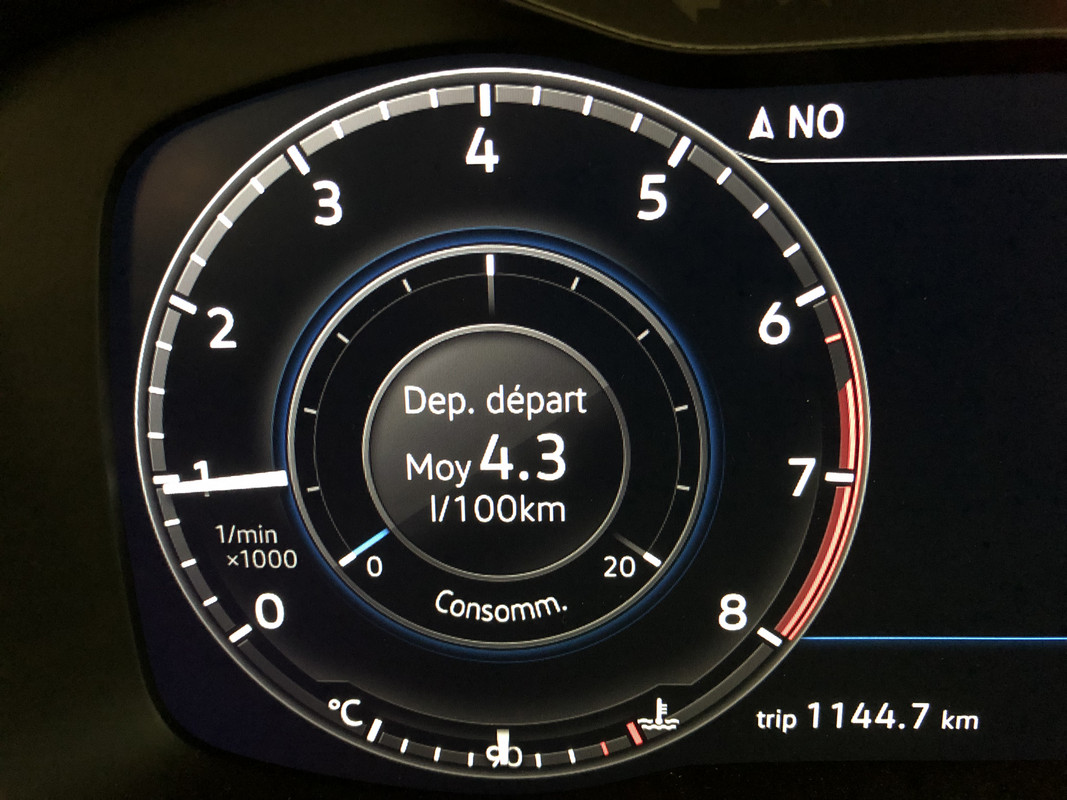 6E277A11-C0D4-4EB9-A8A9-44B077704608