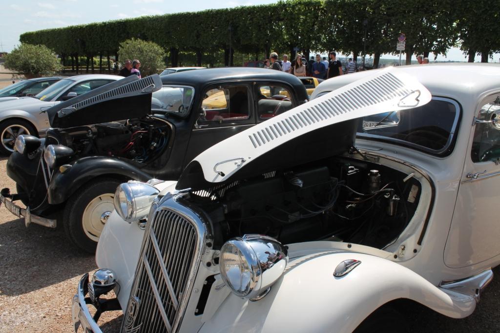 place du chateau 001