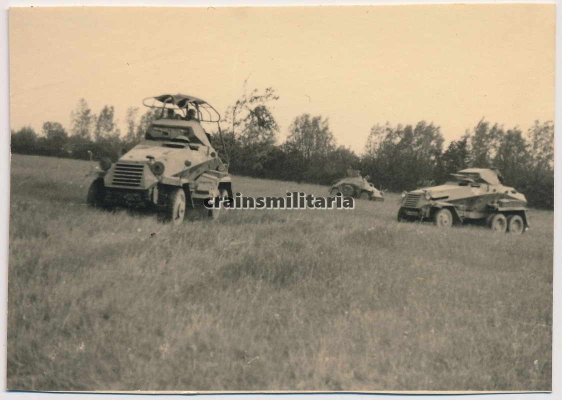 Orig. Foto 6-Rad Panzerspähwagen SdKfz 231 und 2