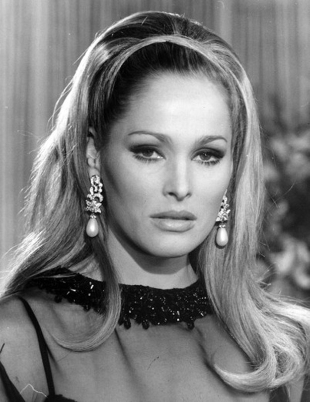 Ursula-andress.jpg