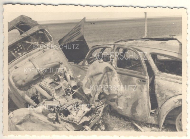 org. Foto Frankreich vor Reims zerstörte Kfz Pkw