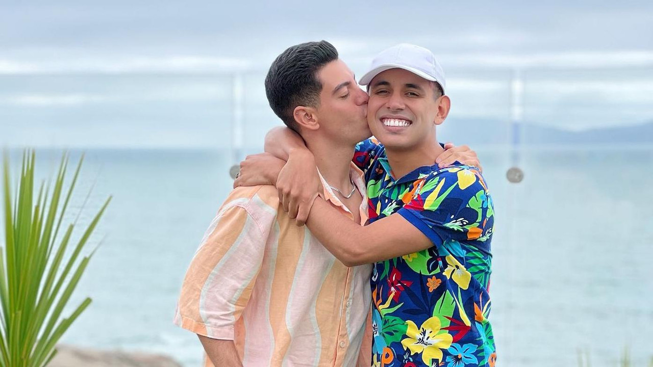 Jhonny Caz da a conocer cuándo y dónde se casará con Jonathan Bencomo