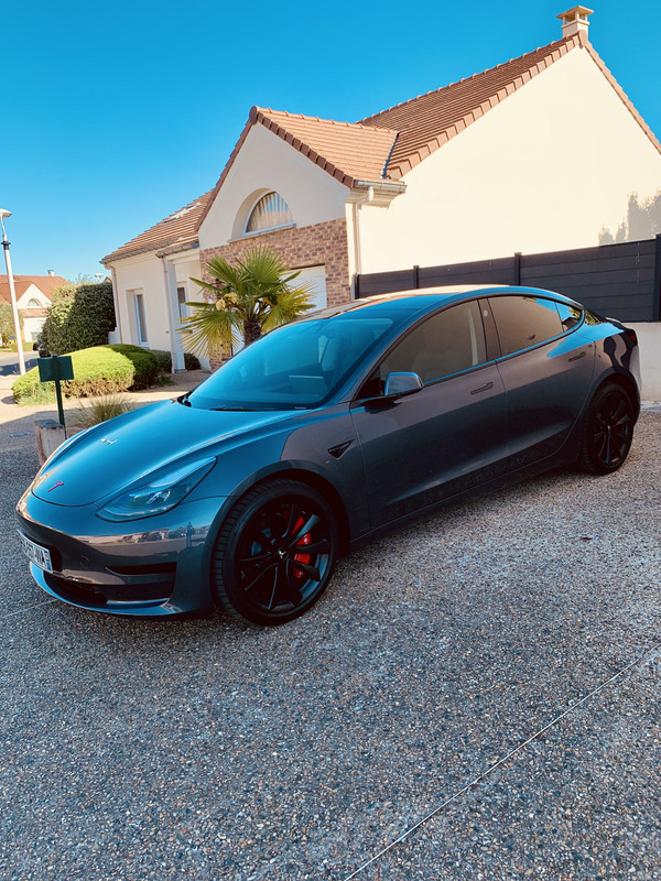 1306E502-FBFC-47FF-9A62-50A35A6FD39B