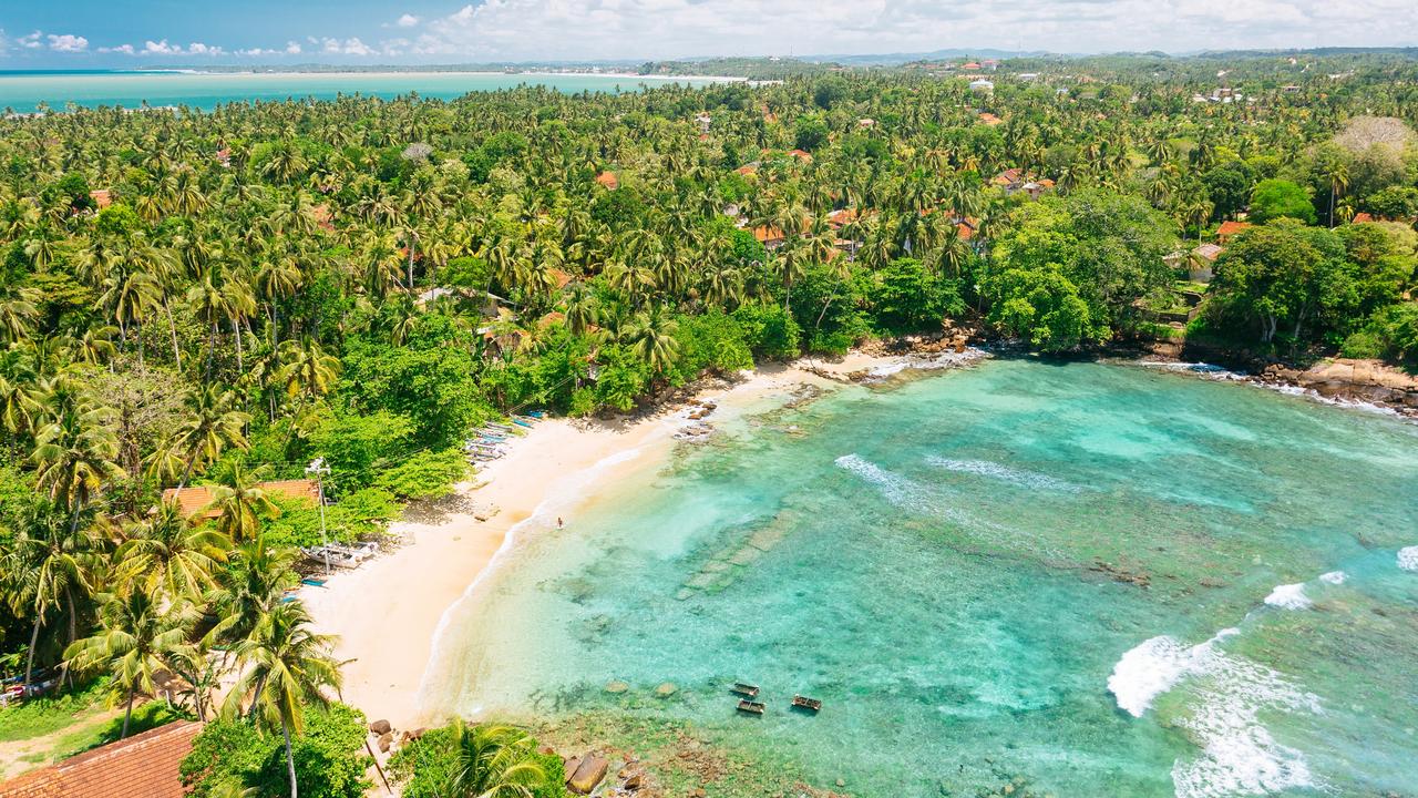 آوردن غذا و تنقلات ایرانی به سریلانکا