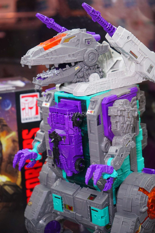 SDCC-2017-Hasbro-Transformers-040
