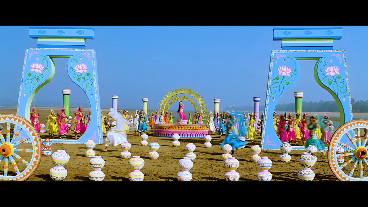 Tamanna Hot Song From Himmatwala Naino Main Sapna 4K (Best Quality).mp4_snapshot_00.09_[2021.04.05_1