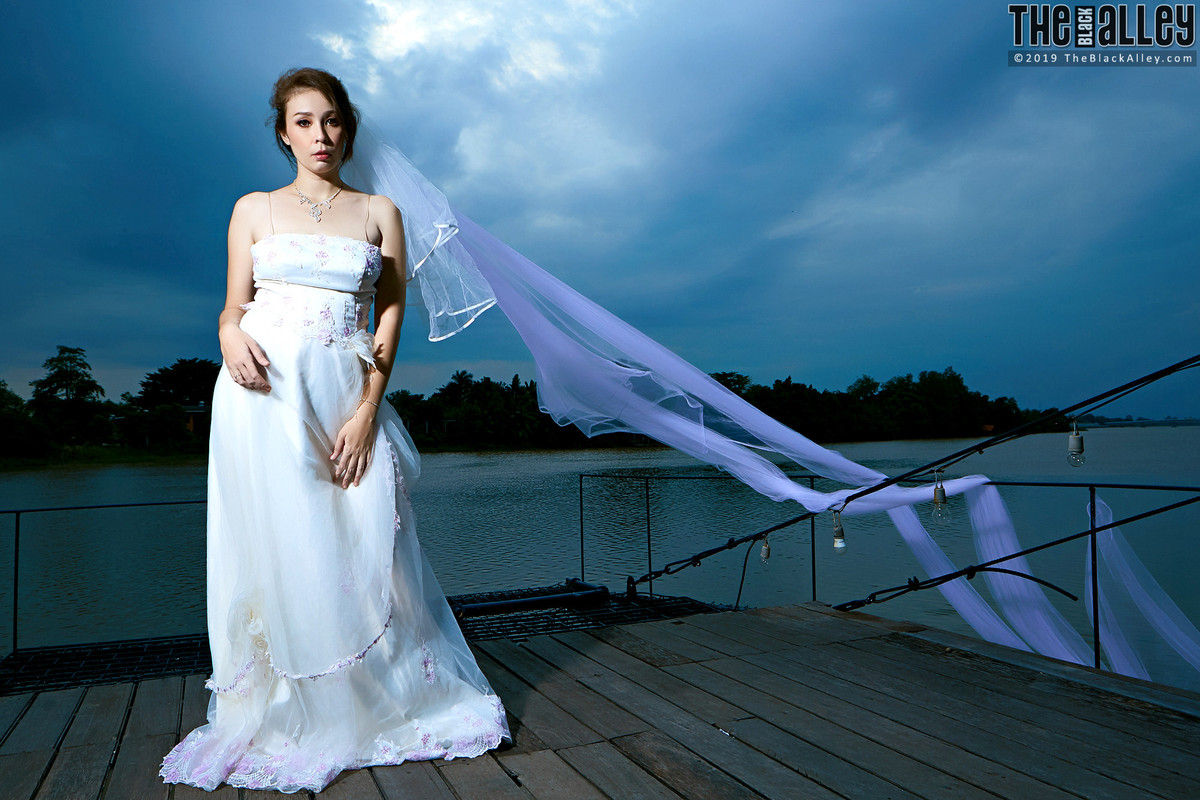 natcha-10-034