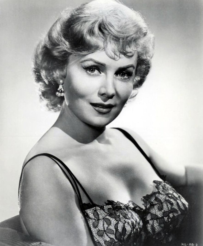 rhonda_fleming_b18