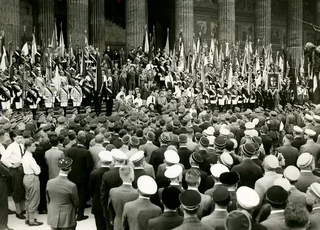 [Image: Student-rally-protest-Treaty-Versailles-...-1932.webp]