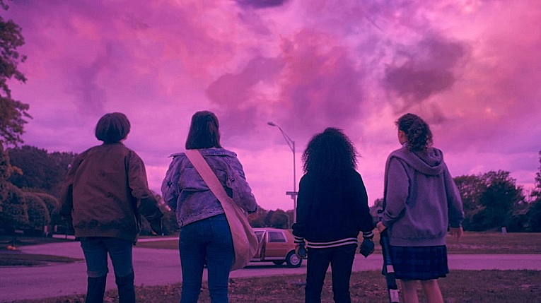PAPER-GIRLS-1-FOTOR.jpg