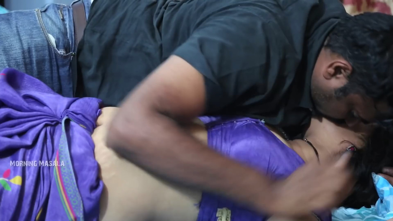 Anjali Aunty Romance With Doctor - YouTube.mp4_snapshot_06.29_[2021.10.12_13.29.06]