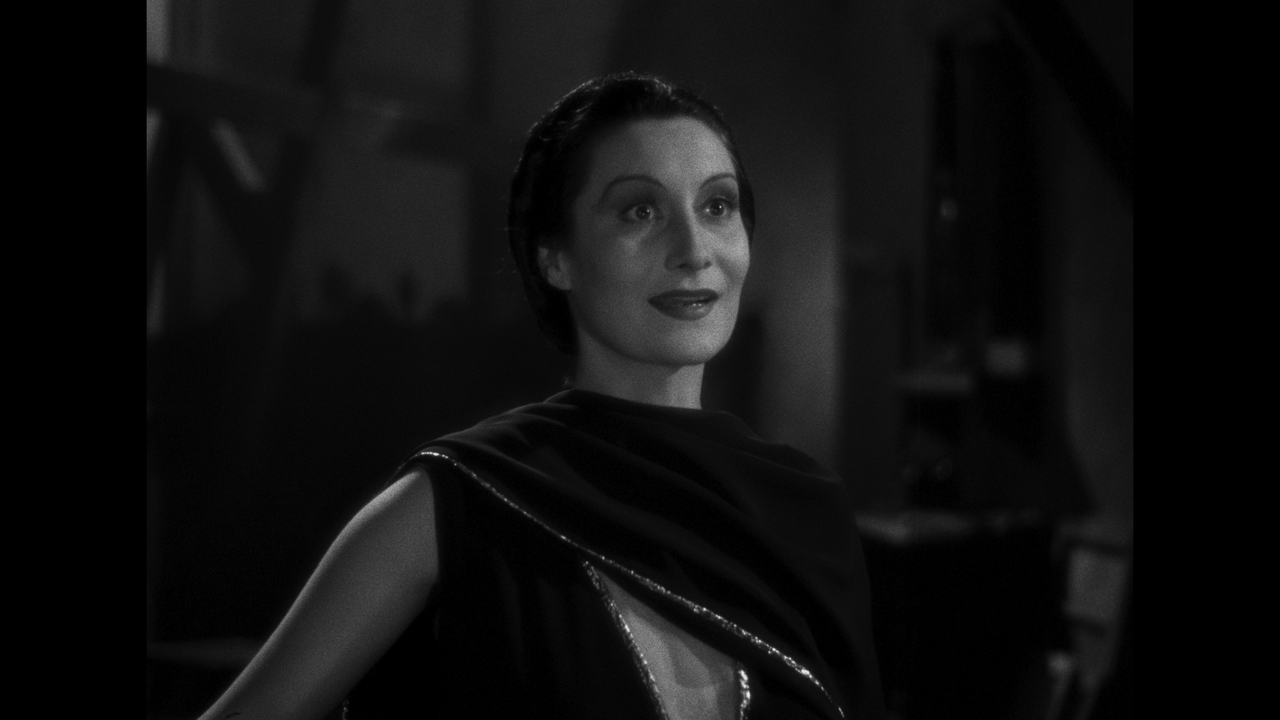 mpv-shot_Draculas.Daughter.1936.2160p.UHD.BDRemux.HDR.HEVC-Нечипорук_00_15_32_0004