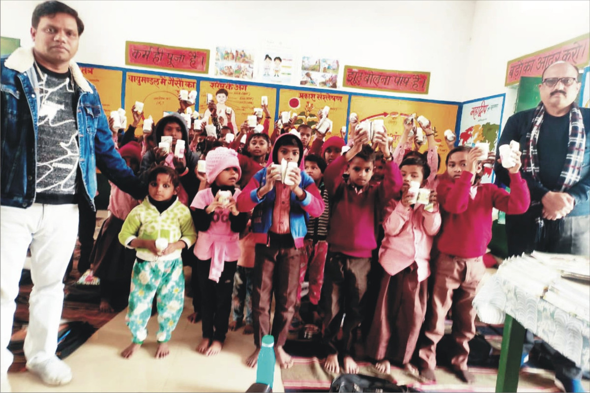 प्राथमिक विद्यालय कुरमाई में बच्चों का हुआ मेडिकल चेकअप