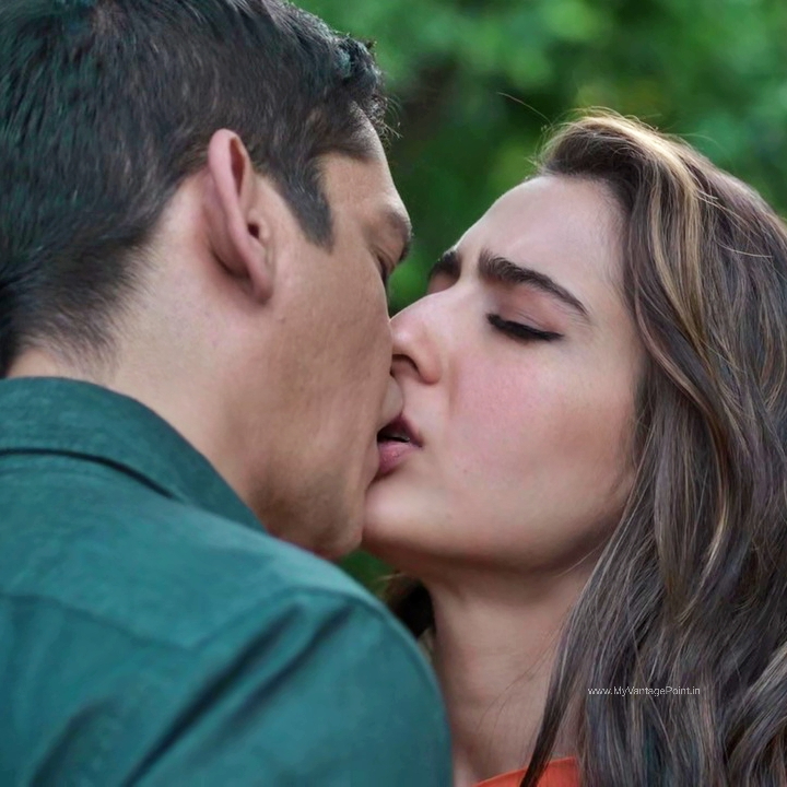 hot-sara-ali-khan-vijay-varma-kiss-in-murder-mubarak-2024-movie