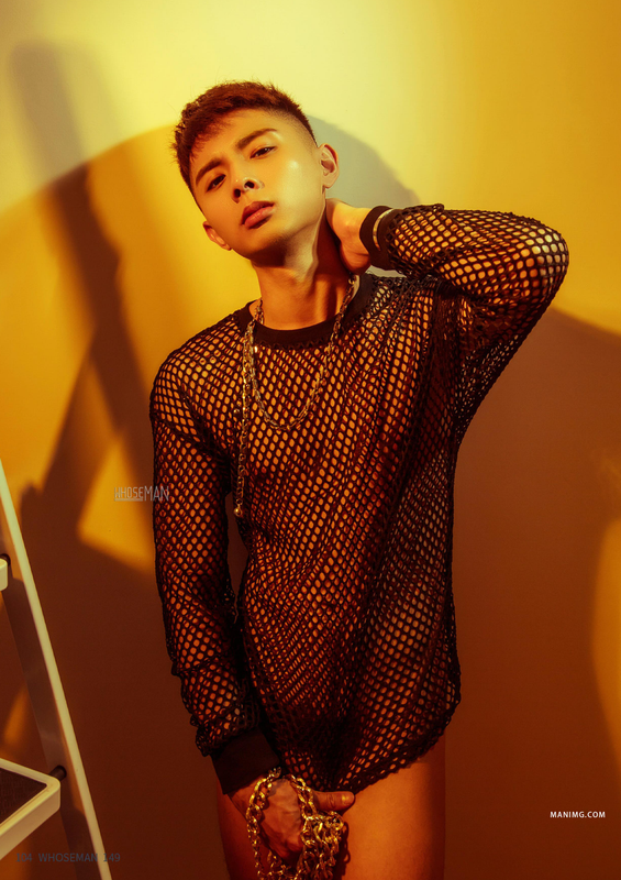 093