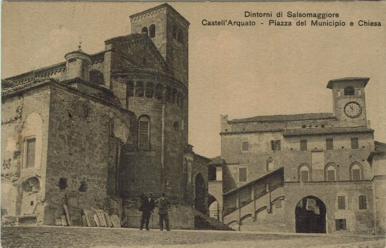 [Image: 1913-SALSOMAGGIORE-Castell-Arquato-Piazz...14-PI.webp]