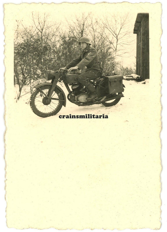 Orig. Foto Luftwaffe Kradmelder mit Motorrad Zündapp BMW NSU DKW