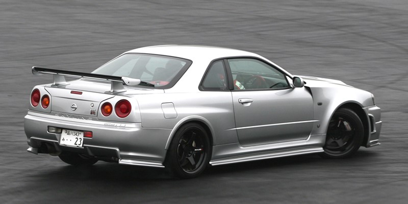 Nissan-Skyline-GT-R R34