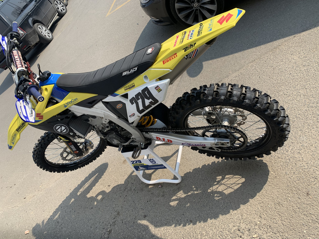 80FDA649-89B6-4701-A265-D28A8025780B