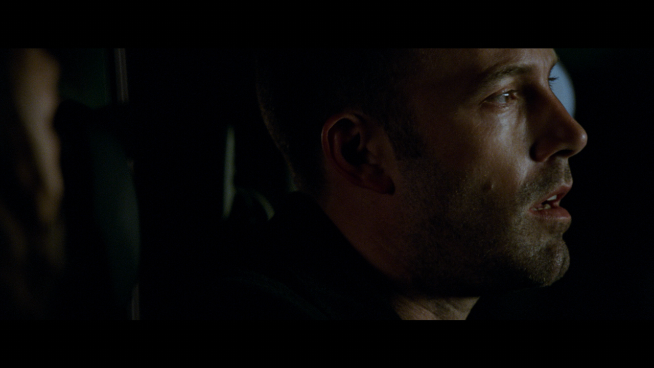 The.Town.2010.Theatrical.Cut.2160p.UHD.BDRemux.DTS-HD.MA.5.1.HYBRID.DoVi-DVT.mkv_002326.708