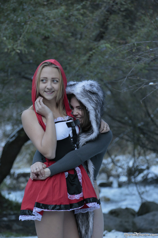 MarvelCharm_Rebecca-Violet-Winter-Trip-034