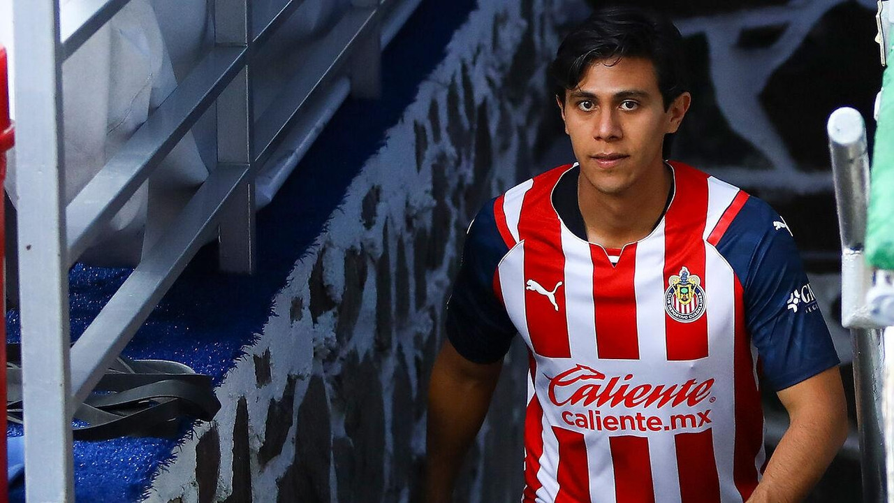 JJ Macías revela que su extracto social le perjudicó en Chivas