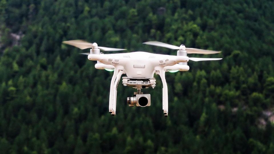 El dron espía: Padres denuncian que sujeto presuntamente acosa a sus hijos en la CDMX