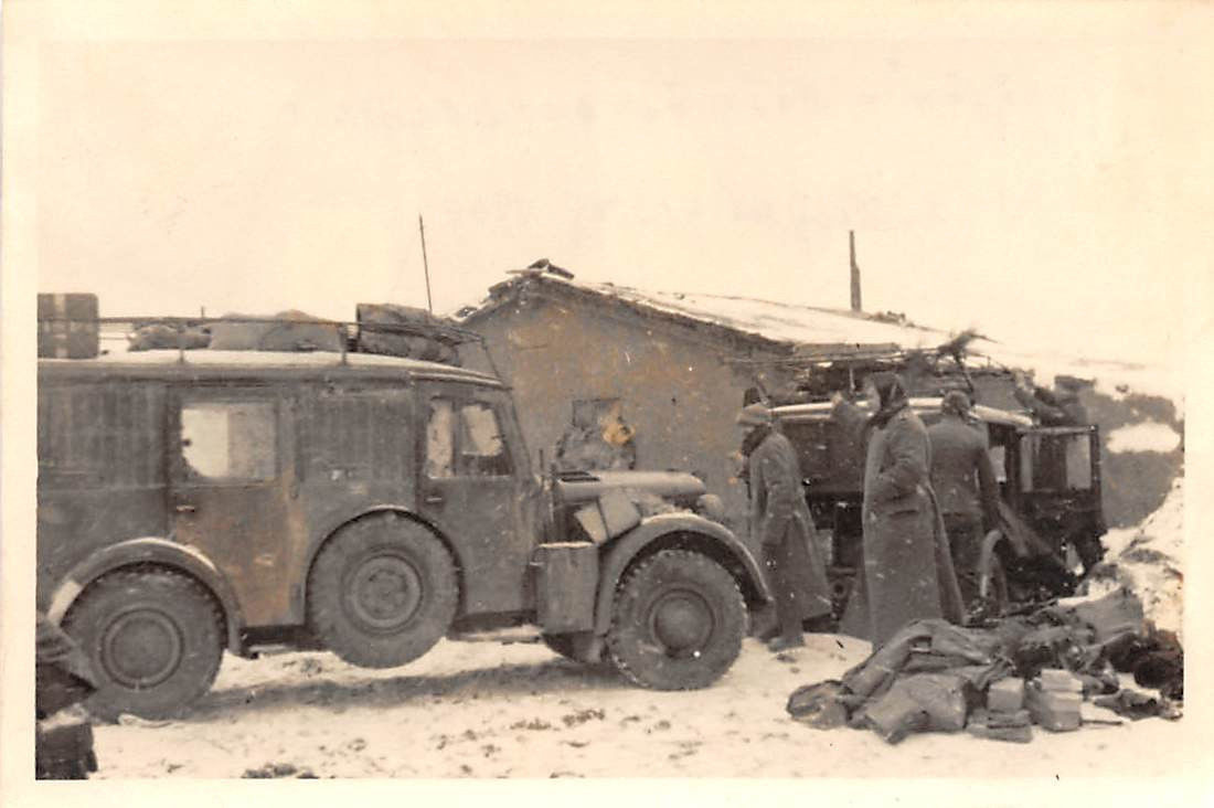 deutscher Funkkraftwagen Kfz.17 Chugun Kalmücken