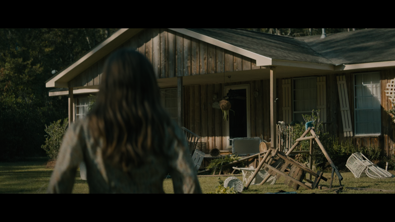 No.One.Will.Save.You.2023.2160p.DSNP.HDR.DV.HEVC-Нечипорук.mkv_snapshot_00.29.00.000