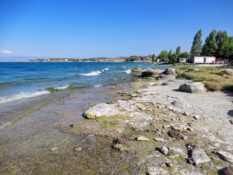 Армения - страна храмов, гор, камней и...