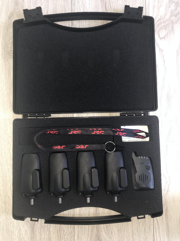 9CA3B8F6-A36E-4EFF-A173-79146EEB95EE