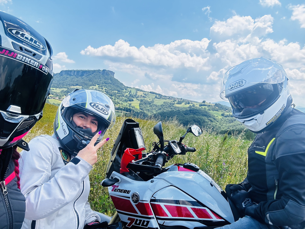 AB1D568D-0F3C-4374-A960-7DBEA7AAB18B